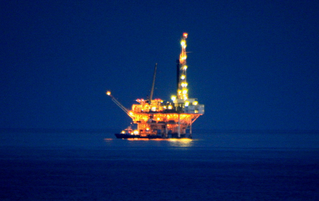 Imagem ilustrativa: MPF vistoria plataformas de petróleo que operam no litoral do Espírito Santo